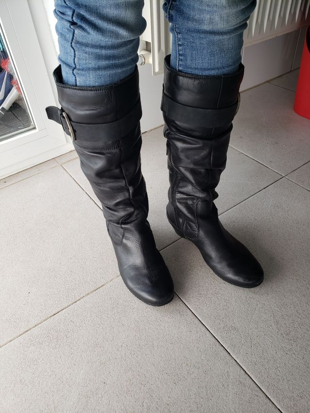 Botas altas. Pikolinos