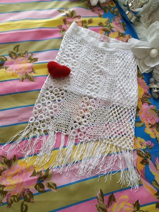 Preciosa falda Crochet a estrenar . T-S