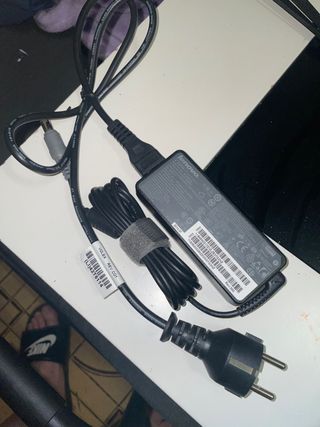 Cargador portatil lenovo think pad