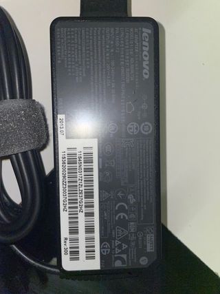 Cargador portatil lenovo think pad