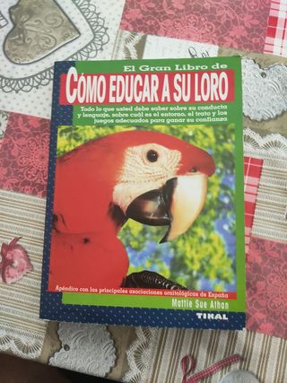 Loros amazónicos y carolina