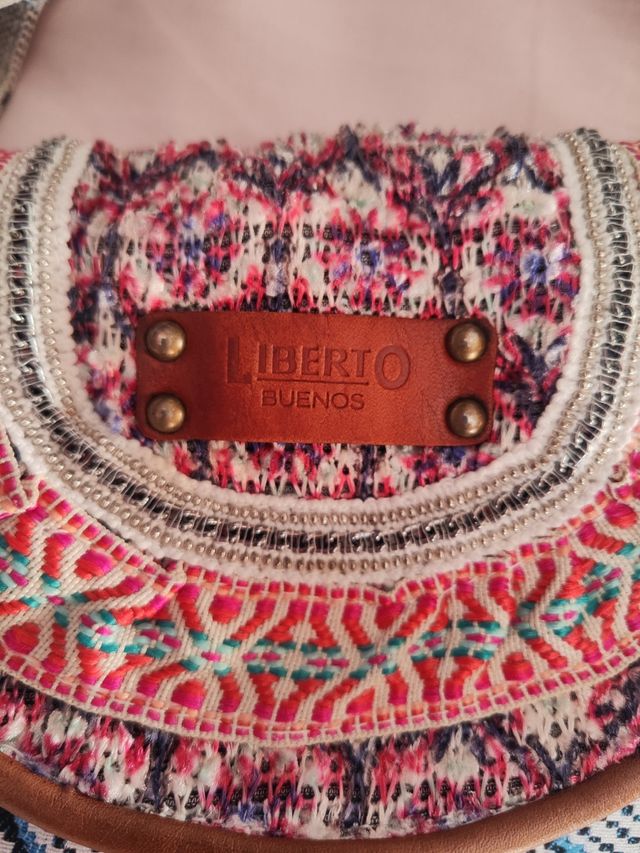 Bolso bandolera. Liberto