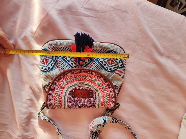 Bolso bandolera. Liberto