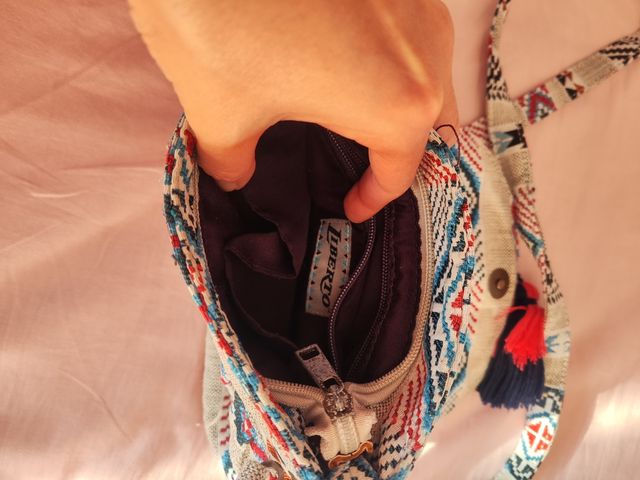 Bolso bandolera. Liberto