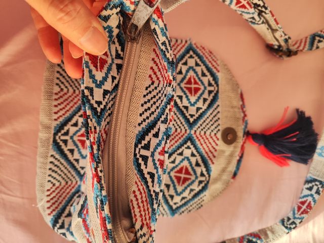 Bolso bandolera. Liberto