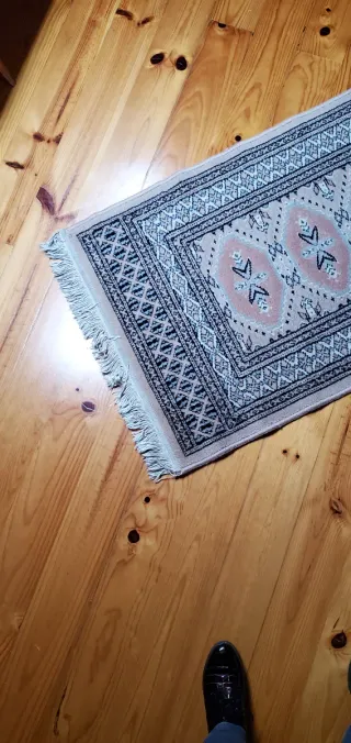 Alfombra pie de cama de lana