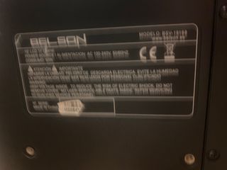 TV LCD Con led rojo intermitente