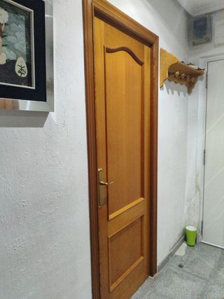 Puertas de madera maciza,en muy buen est
