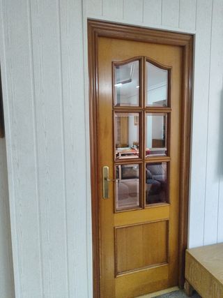 Puertas de madera maciza,en muy buen est