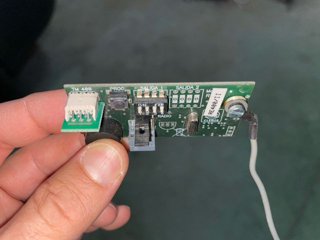 Memoria de Ampliacion Mandos Garaje Clemsa TM 400