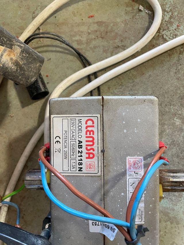 Memoria de Ampliacion Mandos Garaje Clemsa TM 400