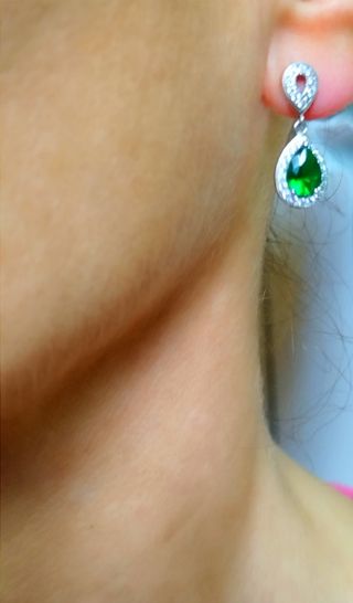 Pendientes plata lágrima esmeralda