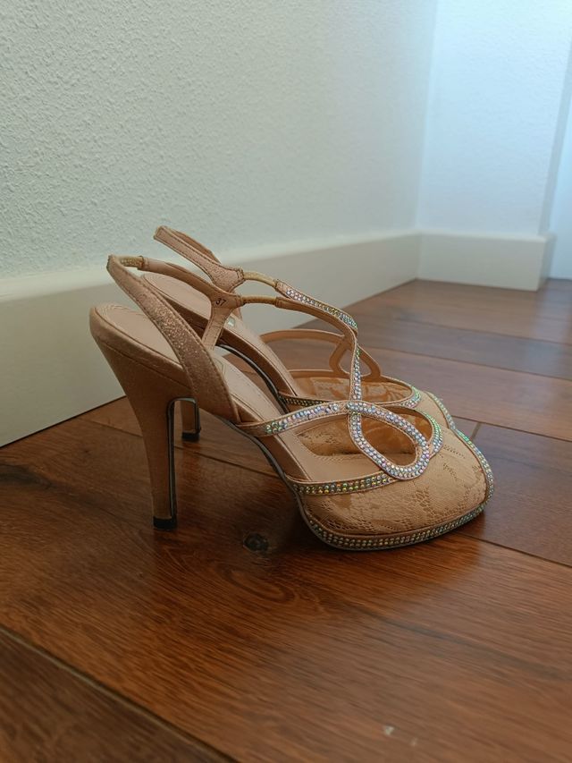 Sandalias de Tacón nude brillantes