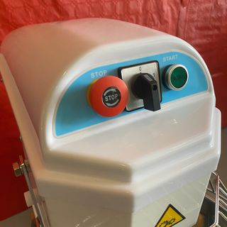 ▶️ Amasadora Espiral Blanca 10 Litros