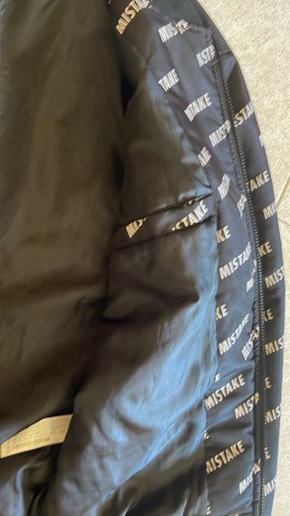 Chaqueta bomber negra 