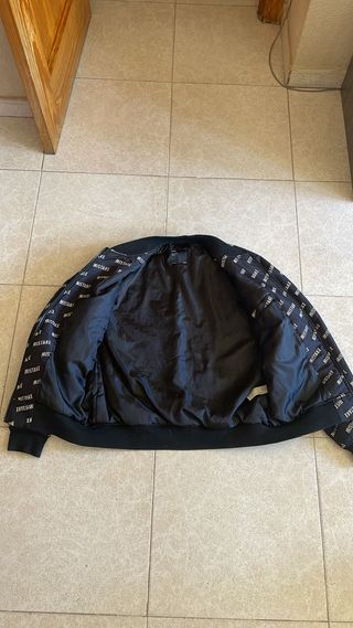 Chaqueta bomber negra 