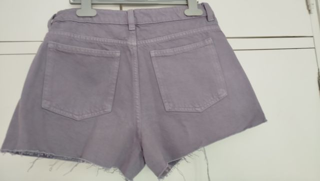 Pantalón corto lila. Mango teen. Talla M