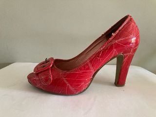 Zapato tacón rojo