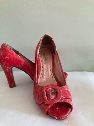 Zapato tacón rojo