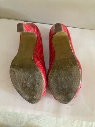 Zapato tacón rojo