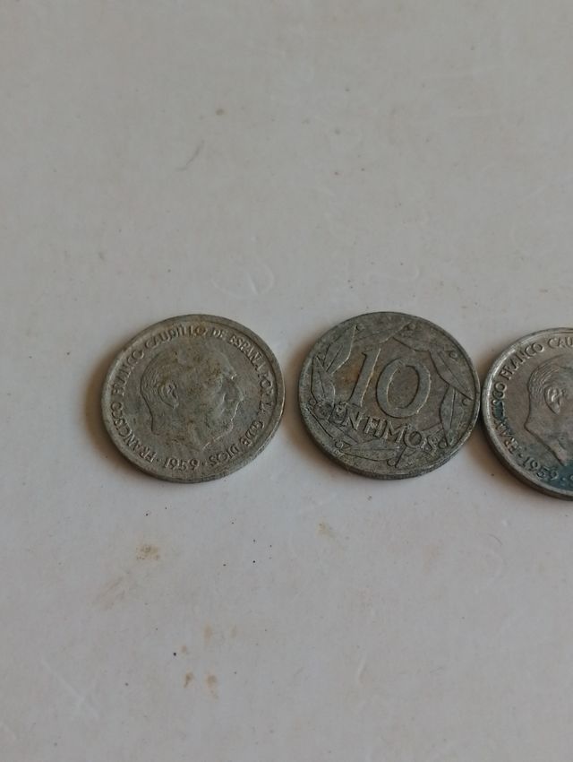 3 Monedas 10 centimos