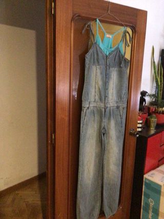 Traje dos piezas. T. 40.