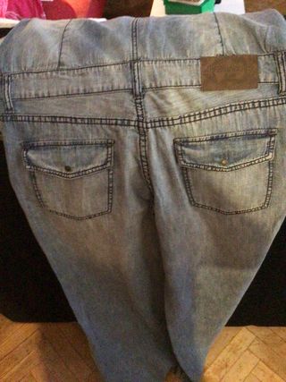 Traje dos piezas. T. 40.