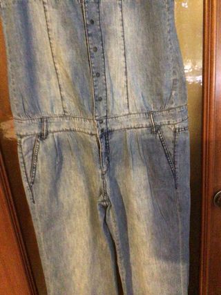Traje dos piezas. T. 40.