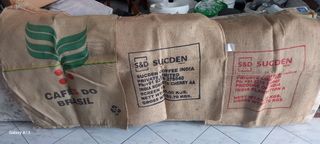 3 sacchi di juta 