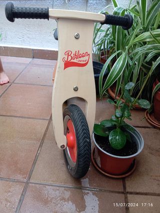 Bicicleta sin pedales aprendizaje  madera Janod.