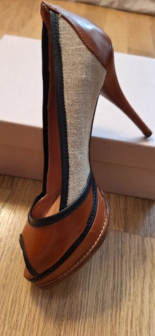 Zapato tacón UTERQÜE