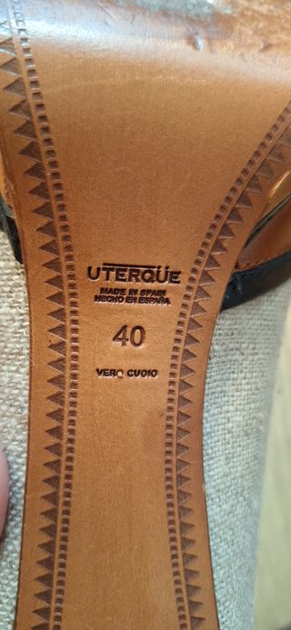 Zapato tacón UTERQÜE