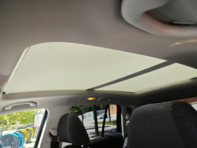 Volkswagen Tiguan 2011