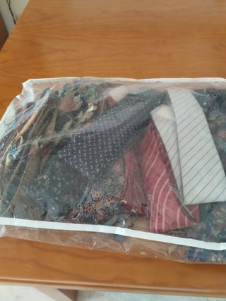 Corbatas varias