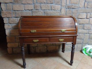 Scrittoio molto bello antico con ribalta