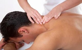 MASAJE DE ESPALDA PROFESIONAL