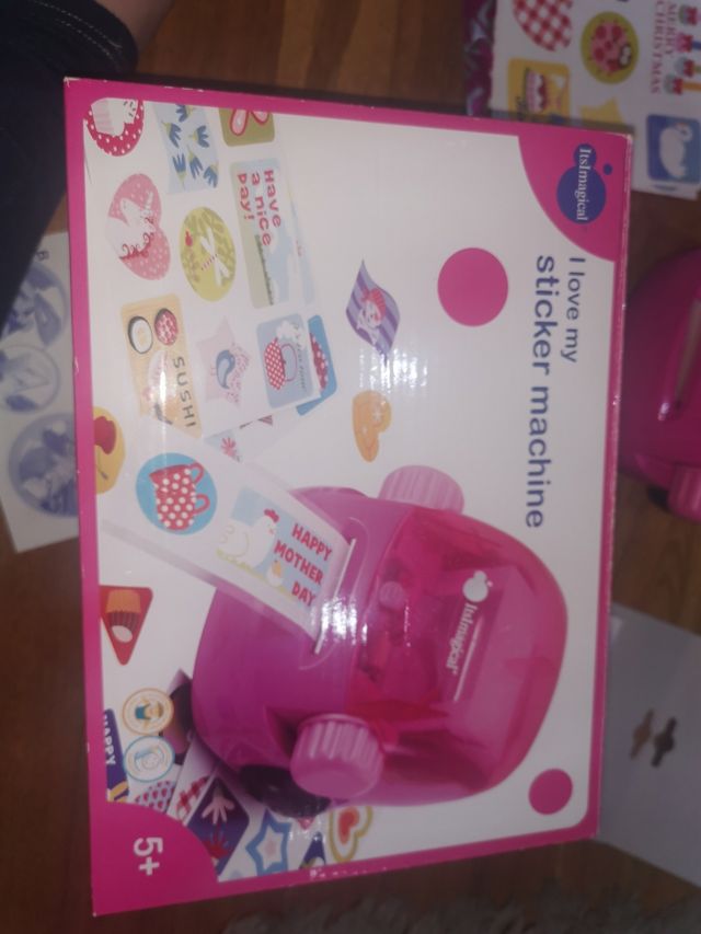 Máquina de hacer pegatinas