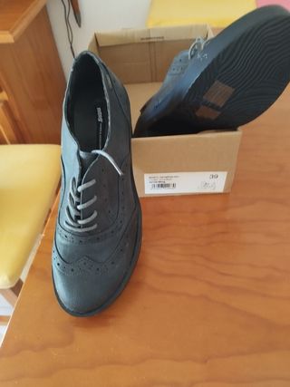 Zapato de invierno número 38 mustang