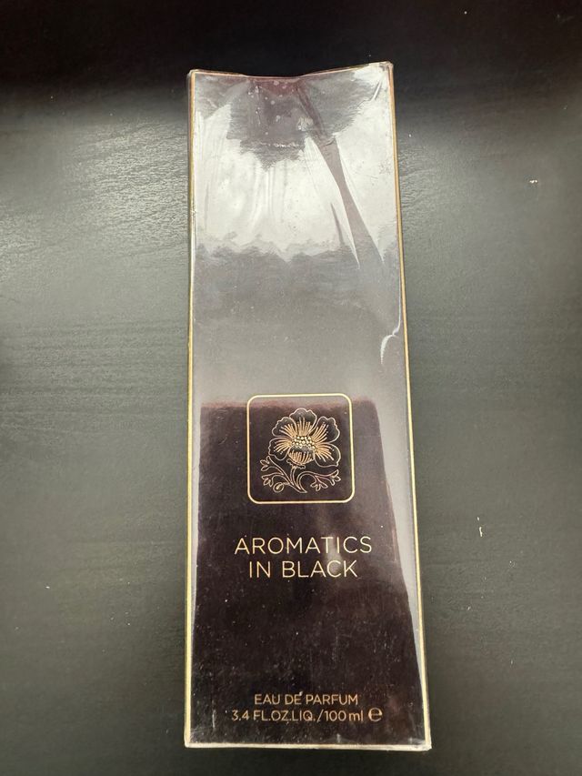 AROMATICS IN BLACK