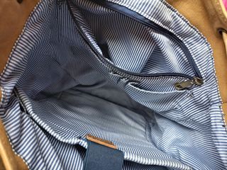 Mochila de lona con múltiples bolsillos