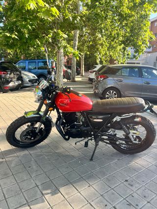 Moto MASH TWO FIFTY (250cc, año 2017)