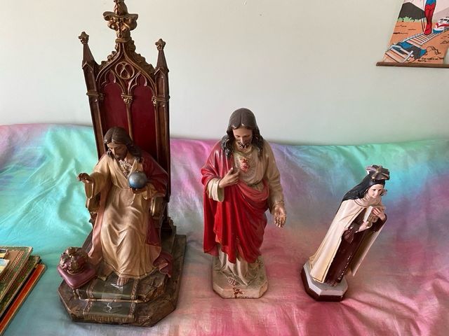 CRISTO ENTRONIZADO OLOT