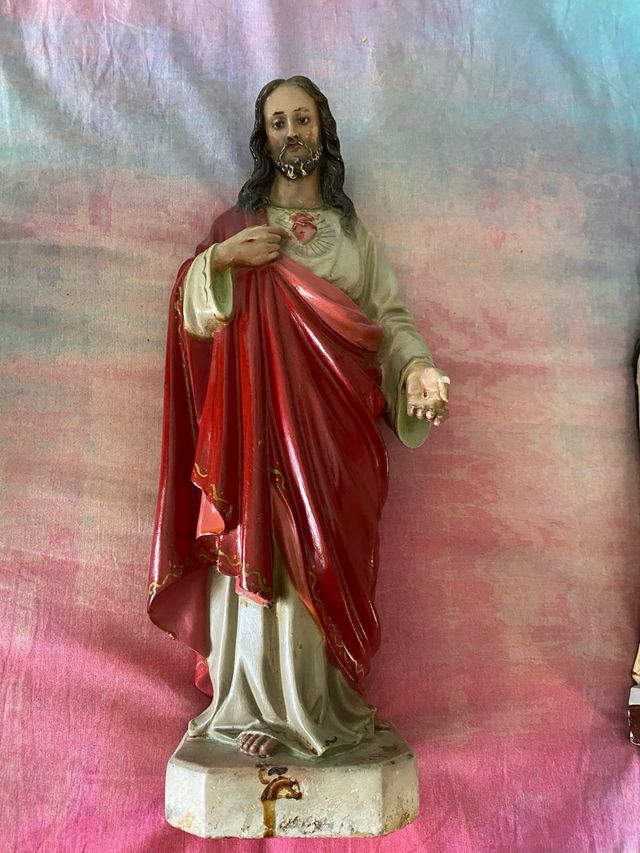 CRISTO ENTRONIZADO OLOT