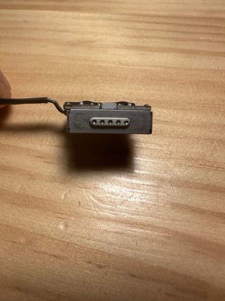 Conector DC magsafe2 macbook pro retina A1502