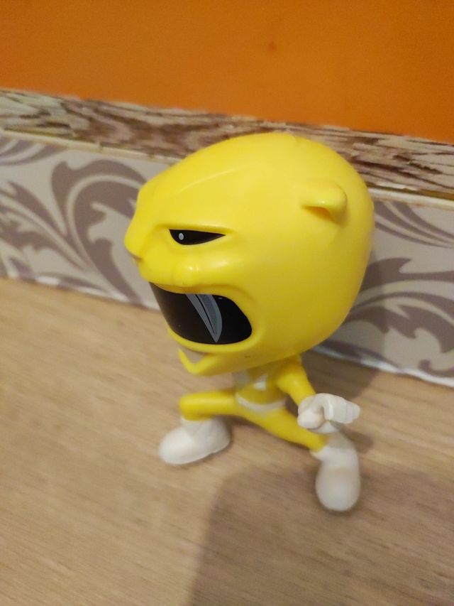 Power Ranger amarillo