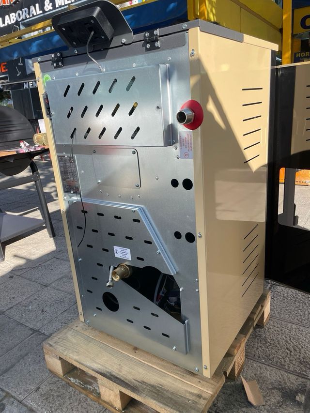 Idrostufa a pellet FREEDOM