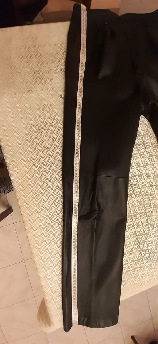 Pantaloni donna in pelle nera