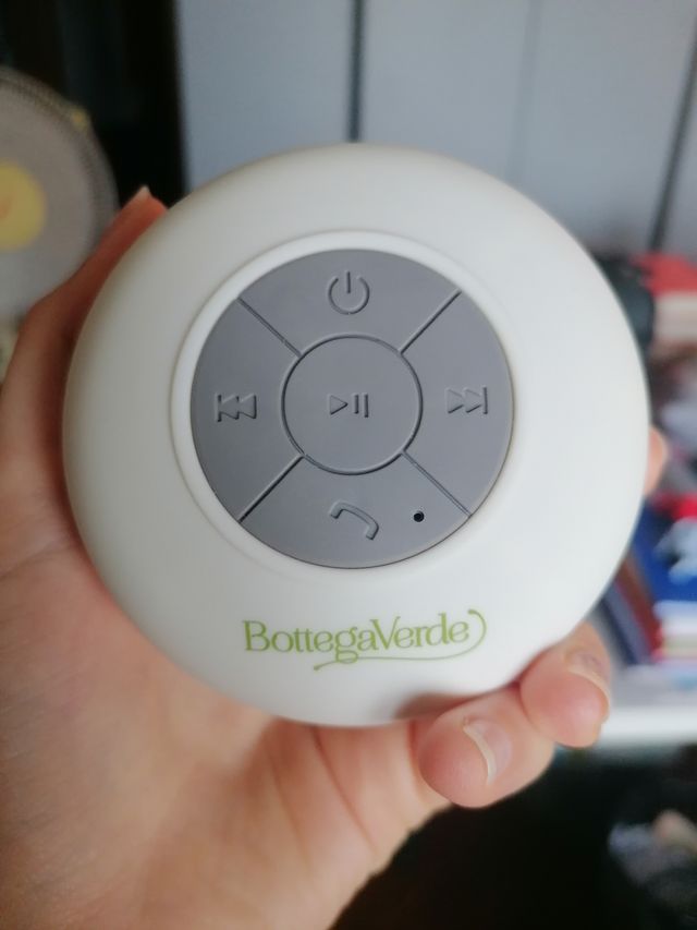 Speaker bluetooth con ventosa