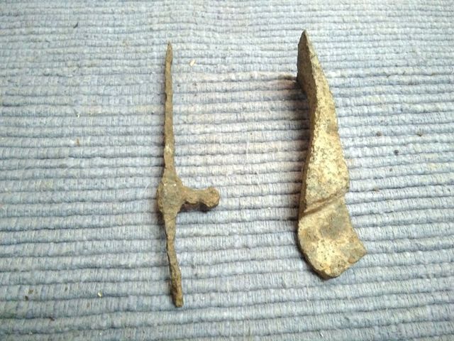 Artesania de metal antiguo origen medieval 