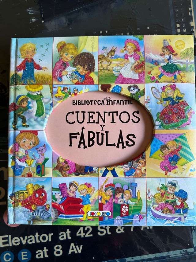 Libro Cuentos y fábulas